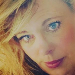 Meet your Posher, Sheila m